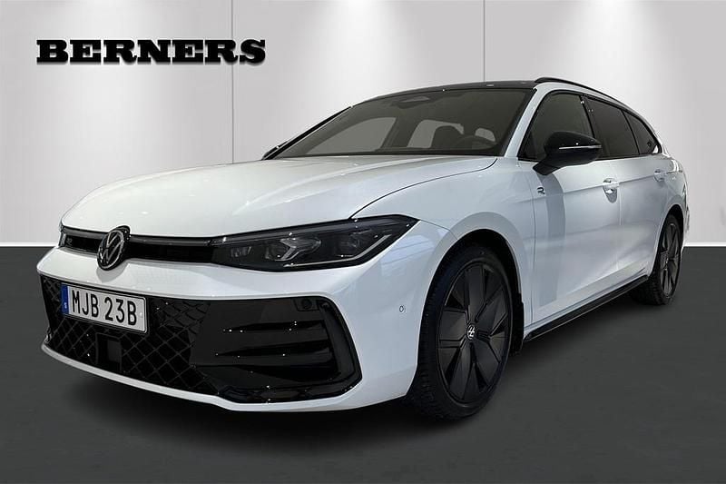 Vit Ny 2026 VW Passat | 646 800 kr - Bild 1/4