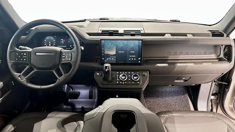 Begagnad Land Rover Defender SE Dynamic 301 HK (221 kW) 2024 Grå (grey) SUV