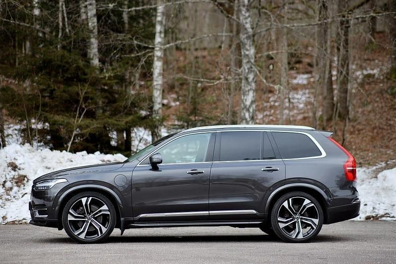 Platinium grey Begagnad 2023 Volvo XC90 Ultra SUV | 649 000 kr - Bild 1/4