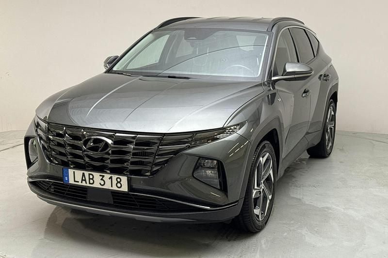 Grå Begagnad 2021 Hyundai Tucson Advanced SUV | 259 000 kr (Bra pris) - Bild 1/4