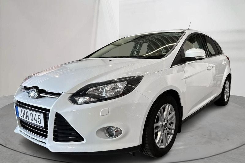 Vit Begagnad 2014 Ford Focus Titanium | 90 000 kr (Marknadspris) - Bild 1/4