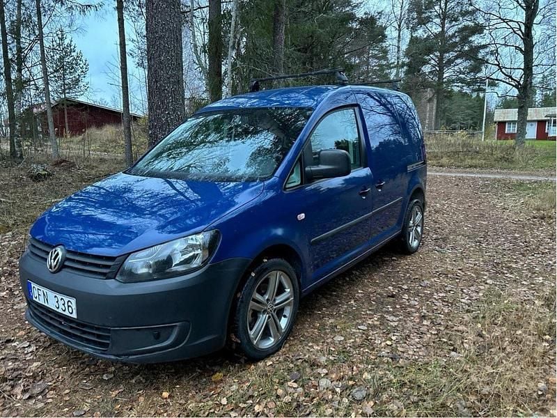 Blå Begagnad 2011 VW Caddy Minibuss | 47 999 kr (Marknadspris) - Bild 1/4