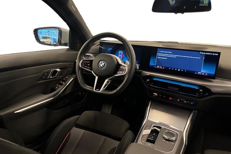Begagnad BMW 330 M Sport 292 HK (214 kW) 2025 Grå Kombi