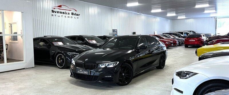 Svart Begagnad 2019 BMW 320 M Sport Sedan | 349 900 kr - Bild 1/4