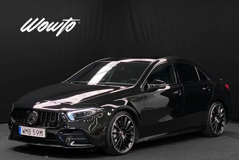 Svart Begagnad 2022 Mercedes A35 AMG AMG Sedan | 449 800 kr (Marknadspris) - Bild 1/3