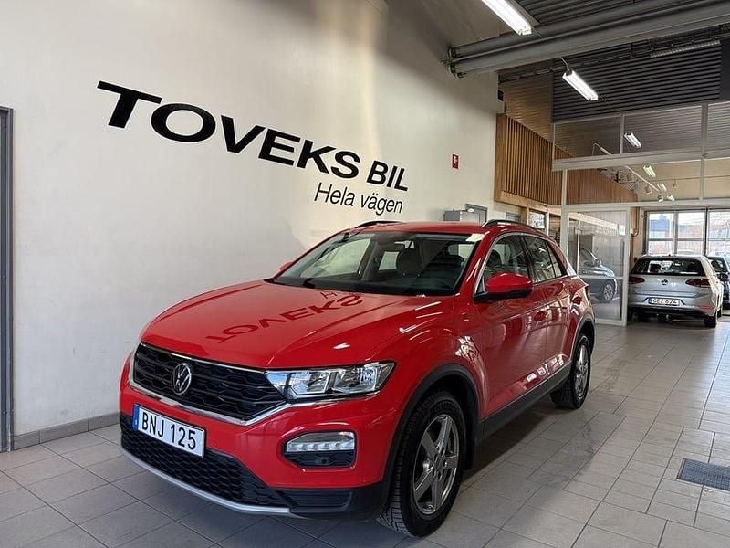 Röd Begagnad 2021 VW T-Roc SUV | 179 900 kr (Bra pris) - Bild 1/4