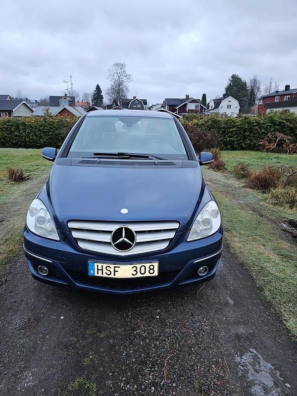 Begagnad 2009 Mercedes B170 Minibuss | 30 000 kr (Bra pris) - Bild 1/4