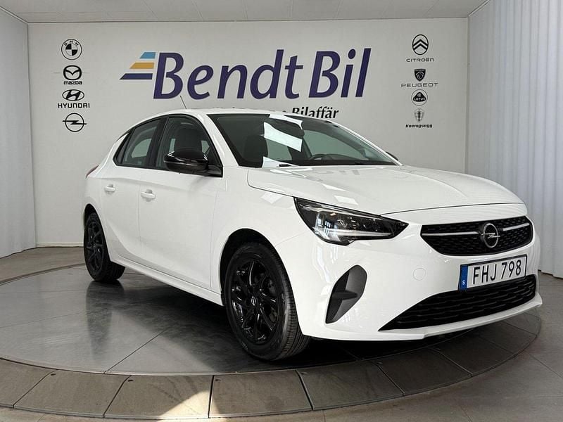 Vit Begagnad 2022 Opel Corsa Edition Halvkombi | 149 500 kr (Marknadspris) - Bild 1/4