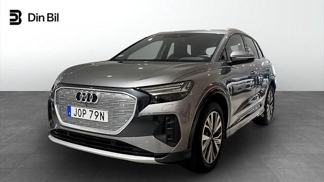 Tyfongrå metallic Begagnad 2024 Audi Q4 e-tron Proline SUV | 429 000 kr (Marknadspris) - Bild 1/4