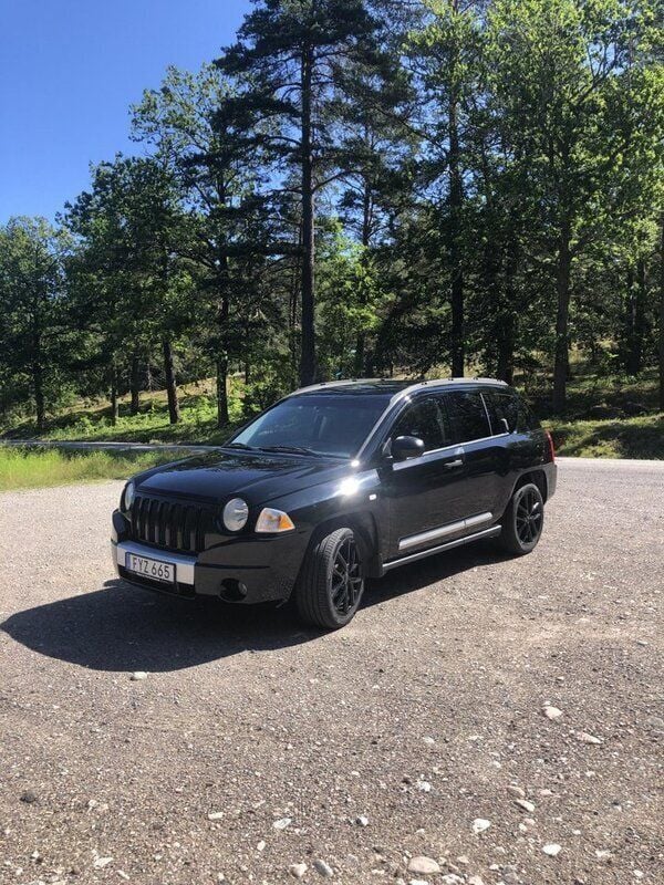 Svart Begagnad 2007 Jeep Compass SUV | 70 000 kr - Bild 1/4