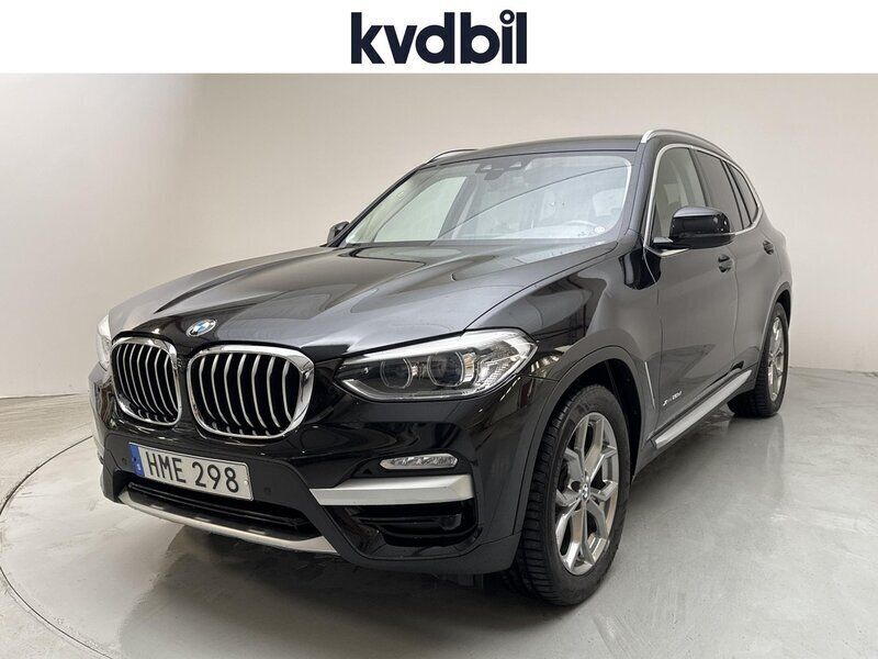 Svart (svart metallic) Begagnad 2018 BMW X3 xLine SUV | 326 800 kr (Bra pris) - Bild 1/3