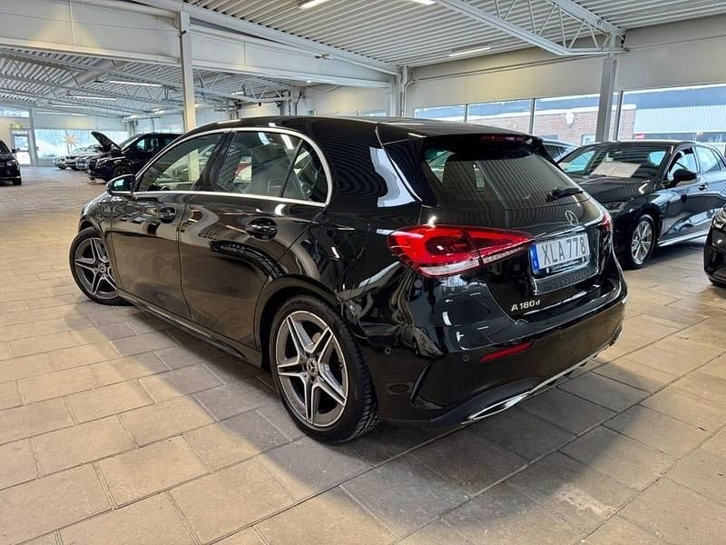 Begagnad Mercedes A180 AMG 116 HK (85 kW) 2018 Svart Halvkombi