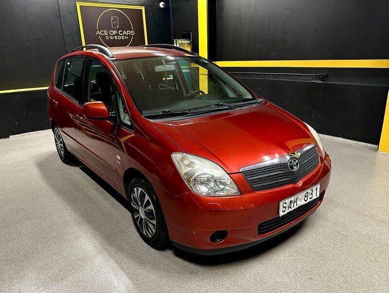 Röd Begagnad 2002 Toyota Corolla Verso Minibuss | 26 990 kr - Bild 1/4