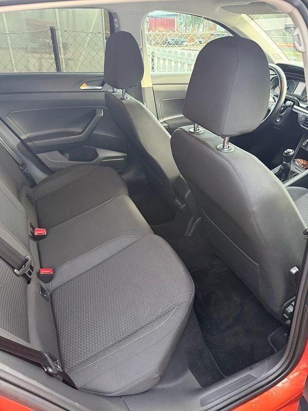 Begagnad VW Polo 95 HK (69 kW) 2019 Orange/svart Halvkombi