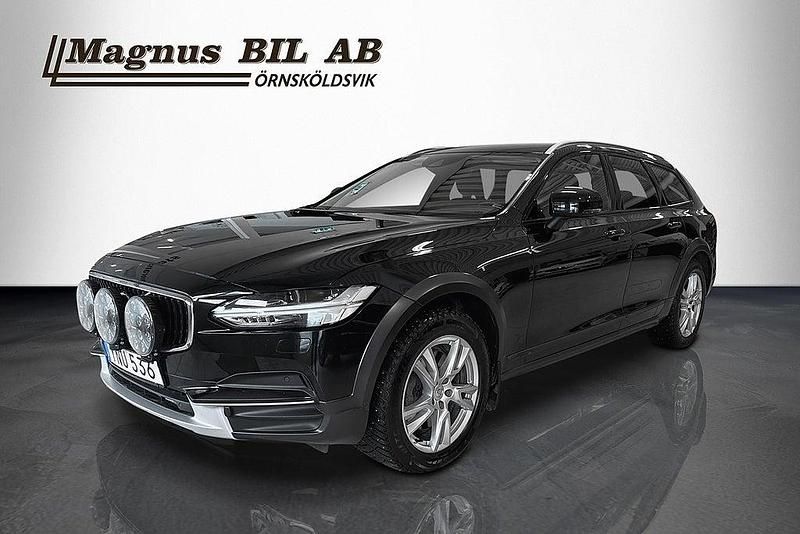 Begagnad Volvo V90 CC 190 HK (139 kW) 2018 Svart Kombi