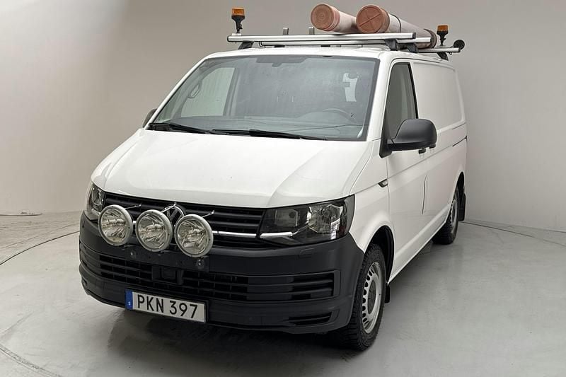 Vit Begagnad 2017 VW T6 Van | 159 000 kr (Bra pris) - Bild 1/4