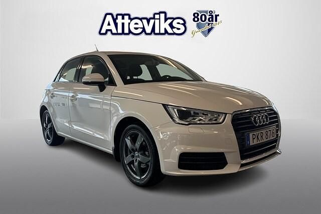 Vit Begagnad 2017 Audi A1 Sportback Proline Halvkombi | 149 900 kr (Marknadspris) - Bild 1/4
