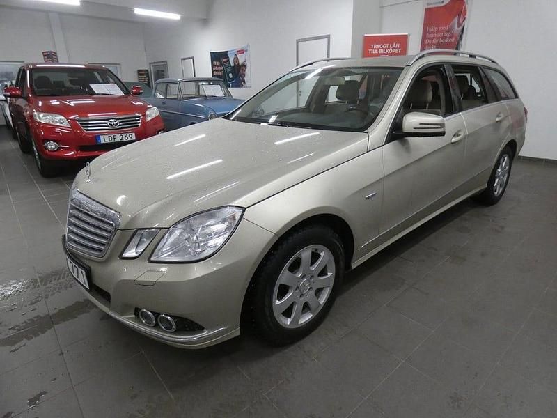 Begagnad Mercedes E250 204 HK (150 kW) 2011 Ljusbrun (brun) Kombi
