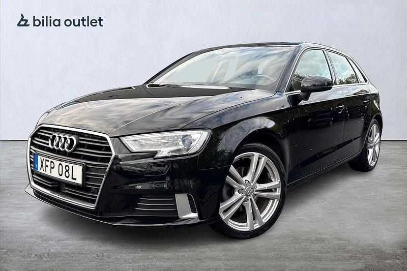 Svart Begagnad 2019 Audi A3 Sportback Proline Halvkombi | 204 900 kr (Marknadspris) - Bild 1/3