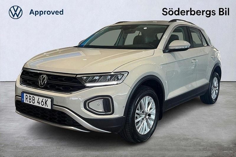 Grå (ascot grey) Begagnad 2022 VW T-Roc Life SUV | 219 800 kr (Marknadspris) - Bild 1/4