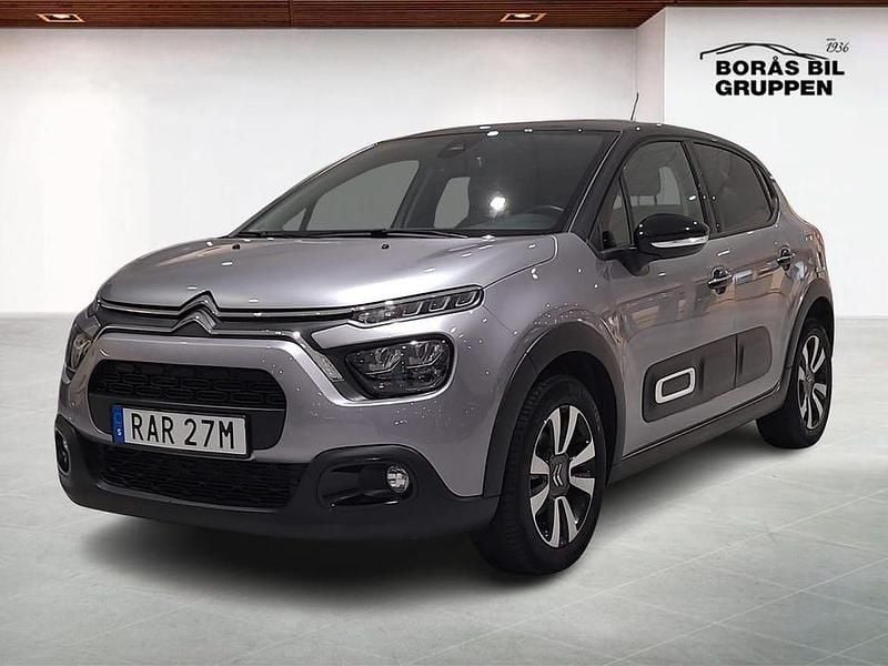 Grå Begagnad 2023 Citroën C3 PureTech Halvkombi | 159 000 kr (Marknadspris) - Bild 1/4