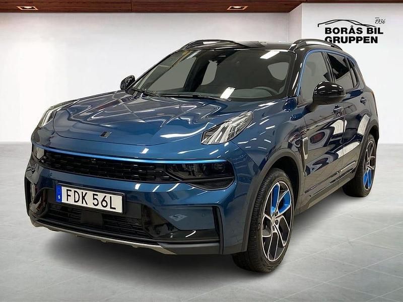 Blå Begagnad 2023 Lynk & Co 01 SUV | 299 000 kr (Marknadspris) - Bild 1/4