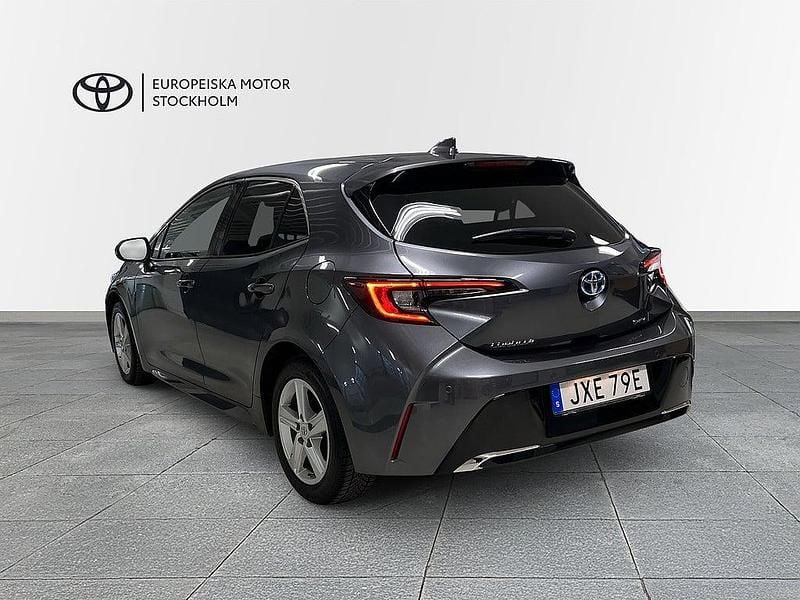 Begagnad Toyota Corolla Hybrid 141 HK (103 kW) 2024 Grå
