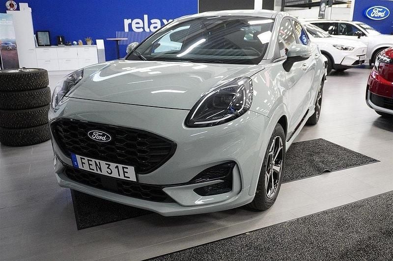 Grå Ny 2024 Ford Puma Gen-E ST-Line SUV | 239 800 kr (Superpris) - Bild 1/1