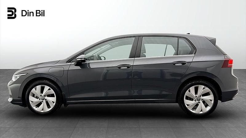 Begagnad VW Golf VIII 150 HK (110 kW) 2024 Grå Halvkombi