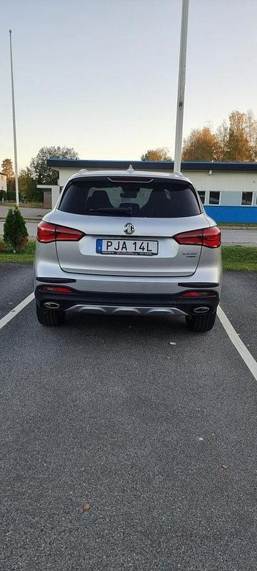 Silver Begagnad 2021 MG HS SUV | 240 000 kr - Bild 1/4