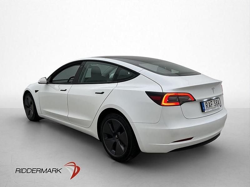 Begagnad Tesla Model 3 Standard Range 208 kW (283 HK) 2022 Vit Sedan