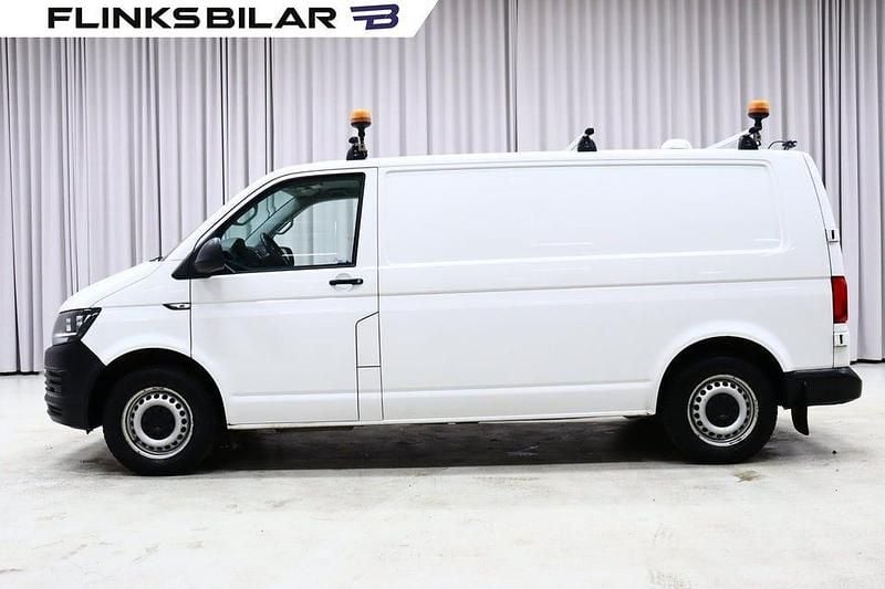 Vit Begagnad 2018 VW T6 Van | 169 900 kr (Marknadspris) - Bild 1/4