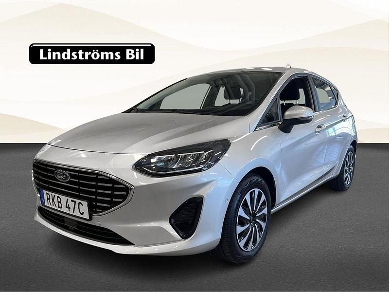 Grå Begagnad 2022 Ford Fiesta Halvkombi | 174 900 kr (Marknadspris) - Bild 1/3