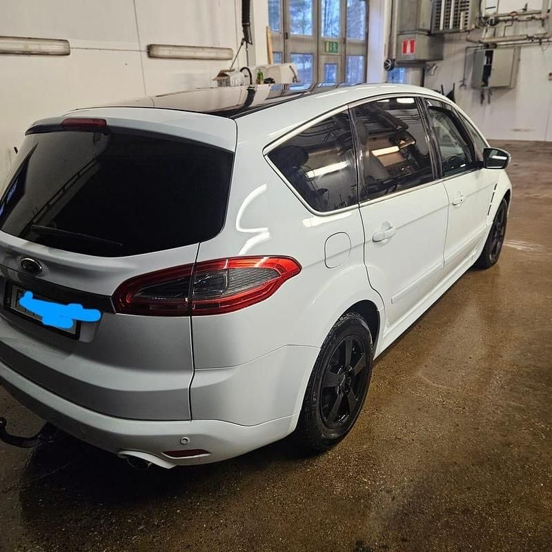 Begagnad 2012 Ford S-MAX S Minibuss | 45 000 kr (Superpris) - Bild 1/4
