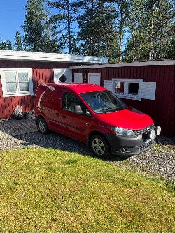 Röd Begagnad 2012 VW Caddy Minibuss | 45 000 kr (Bra pris) - Bild 1/4