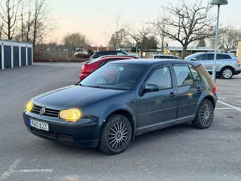 Begagnad VW Golf IV 100 HK (73 kW) 2004