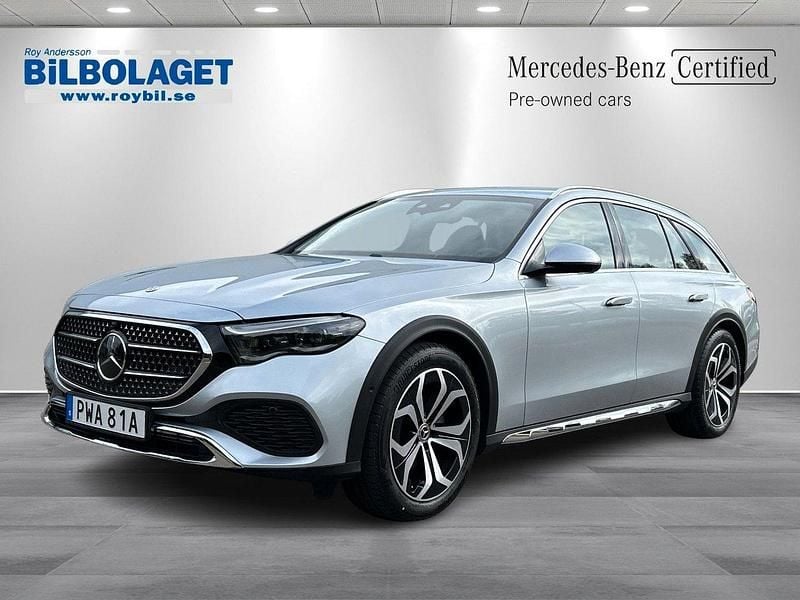 Silver Begagnad 2025 Mercedes E220 Kombi | 685 000 kr (Dyr) - Bild 1/4