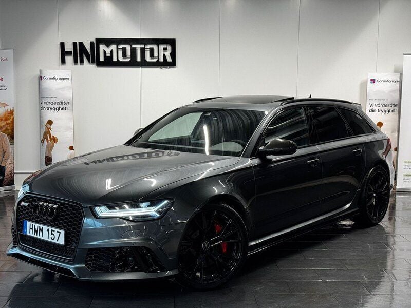 Grå Begagnad 2015 Audi RS6 Design Kombi | 609 900 kr (Marknadspris) - Bild 1/4