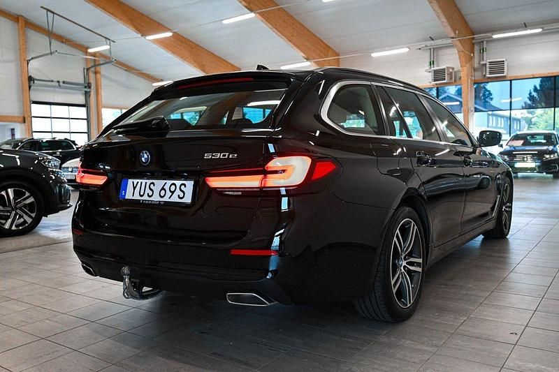 Begagnad BMW 530e 293 HK (215 kW) 2022 Svart Kombi