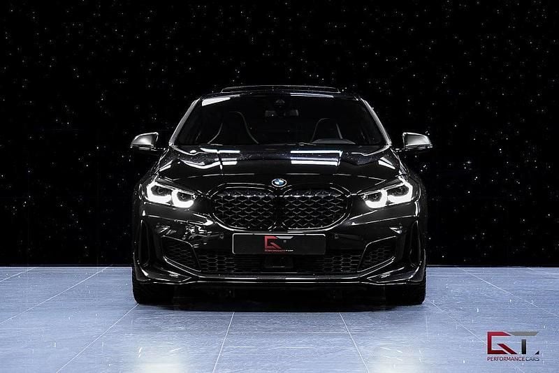 Begagnad BMW M135 M Sport 306 HK (225 kW) 2023 Black sapphire metallic Halvkombi