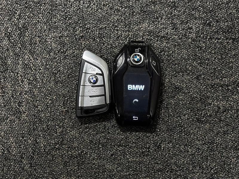 Begagnad BMW M550 M Performance 400 HK (294 kW) 2017 Svart Sedan