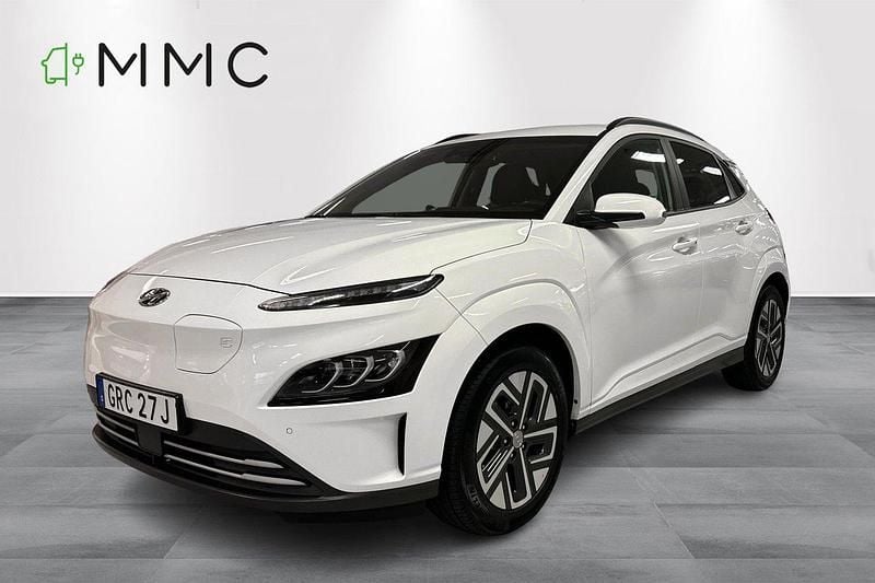Vit Begagnad 2022 Hyundai Kona Essential SUV | 198 000 kr (Bra pris) - Bild 1/4
