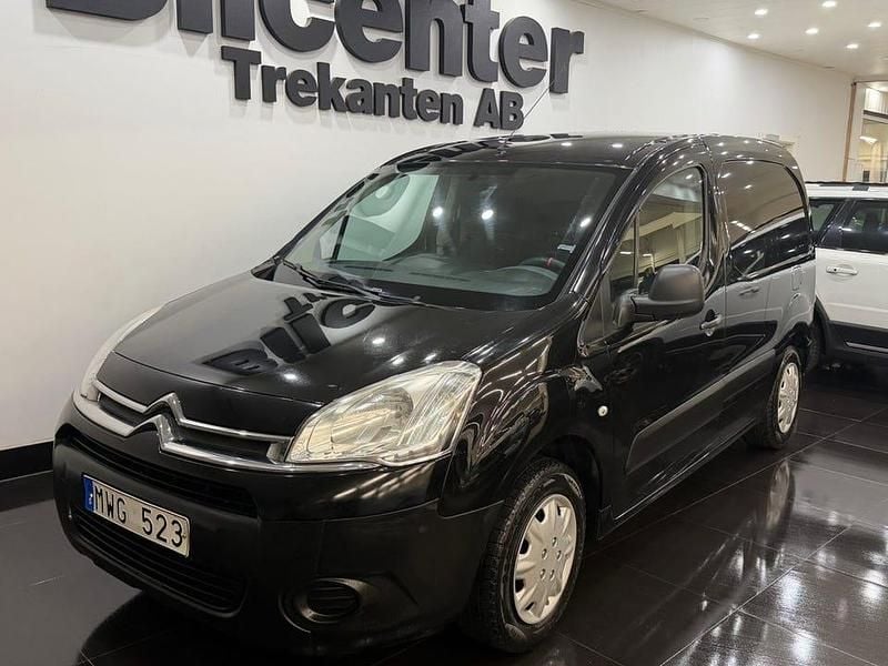 Begagnad Citroën Berlingo 90 HK (66 kW) 2012 Svart Minibuss