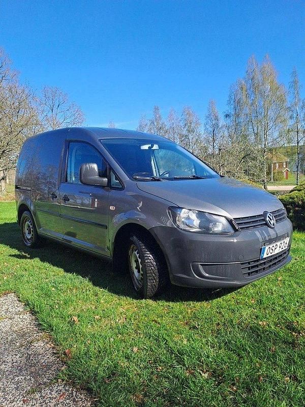 Grå Begagnad 2015 VW Caddy Minibuss | 52 000 kr (Superpris) - Bild 1/4