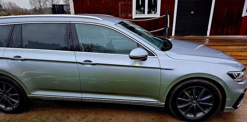 Begagnad 2020 VW Passat GTE Kombi | 179 000 kr (Bra pris) - Bild 1/4