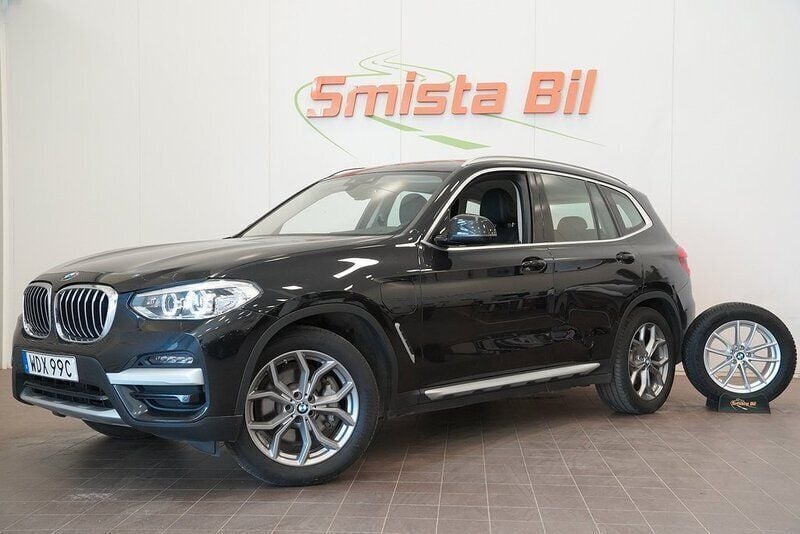 Svart Begagnad 2020 BMW X3 xLine SUV | 324 900 kr (Superpris) - Bild 1/4