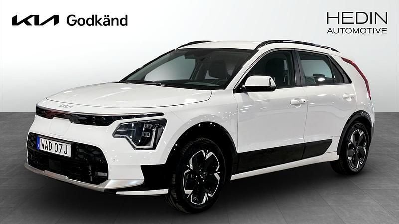 Vit Begagnad 2022 Kia e-Niro SUV | 329 900 kr (Lite dyr) - Bild 1/4