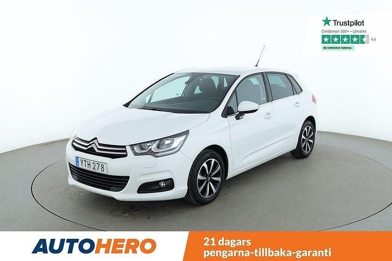 Vit Begagnad 2017 Citroën C4 SELECTION Halvkombi | 125 000 kr (Marknadspris) - Bild 1/4