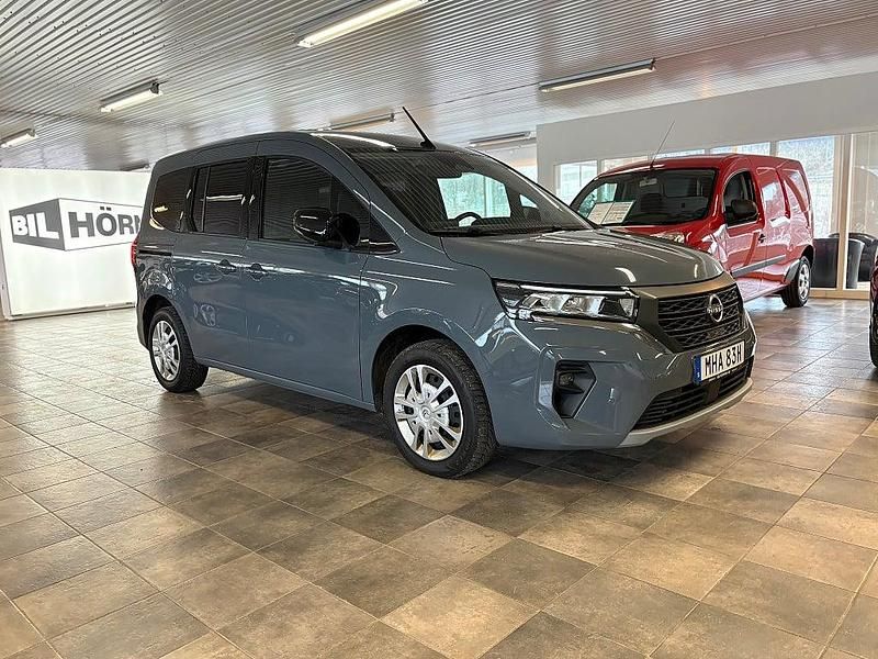 Grå Begagnad 2022 Nissan Townstar Kombi | 184 000 kr (Marknadspris) - Bild 1/4