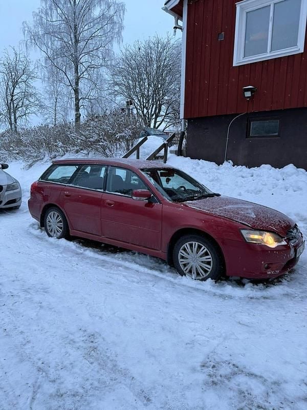 Begagnad 2005 Subaru Legacy Kombi | 23 000 kr (Bra pris) - Bild 1/4
